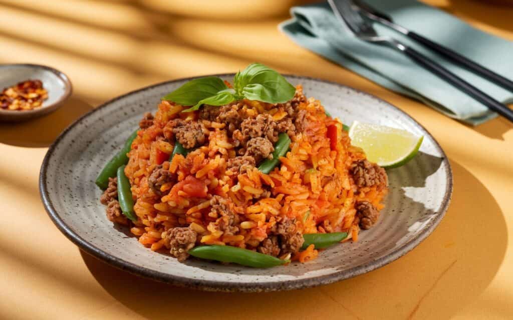 Ryż z mieloną wołowiną w stylu tajskim