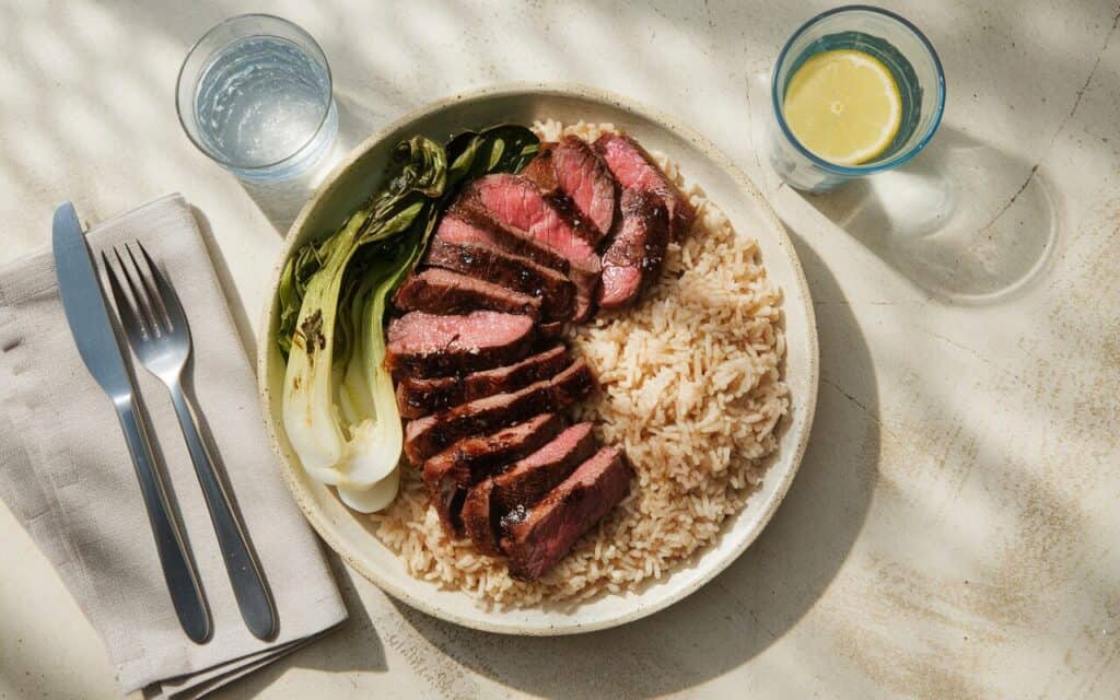 Wołowina w pieprzowym sosie z pak choi